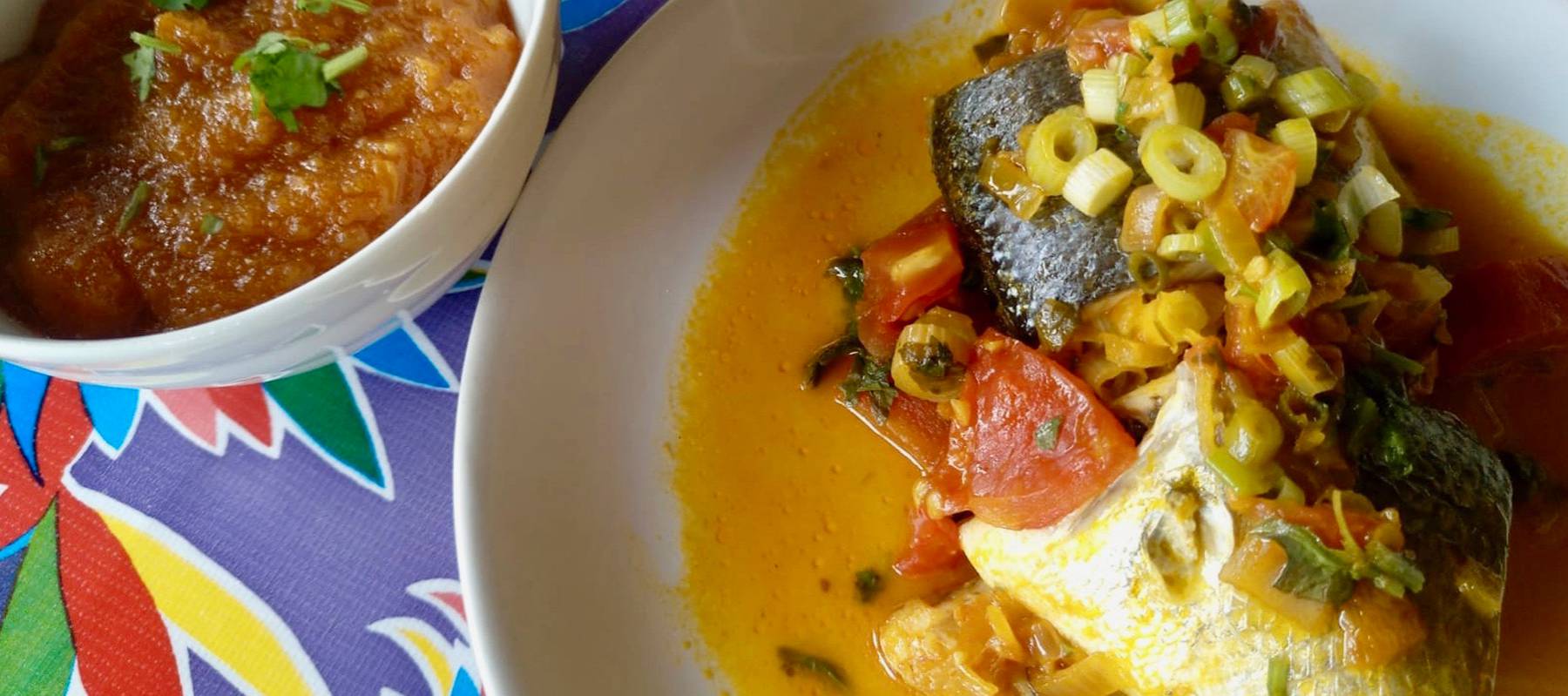 Moqueca capixaba (estofado brasileño de pescado)...